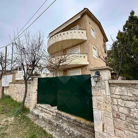 Dimar3 Seaside * Παραλία Διονυσίου